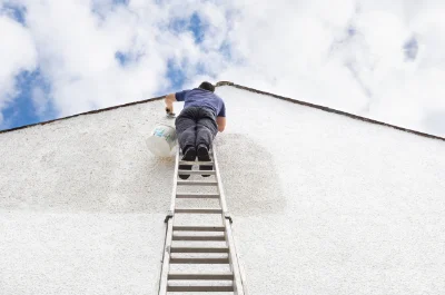 Peinture extérieure à Lessay — façades et ravalement